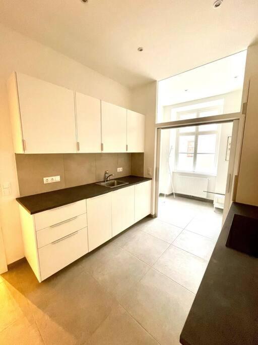 Appartamento Brand New & Spacious In The Centre